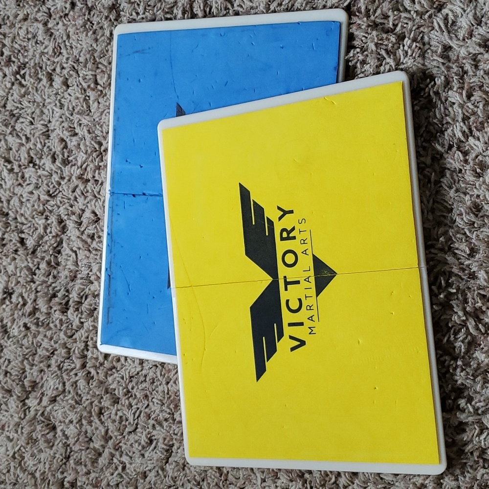 Victory Martial Arts rebreakable boards, Yellow and blue